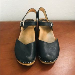 Black clog sandals